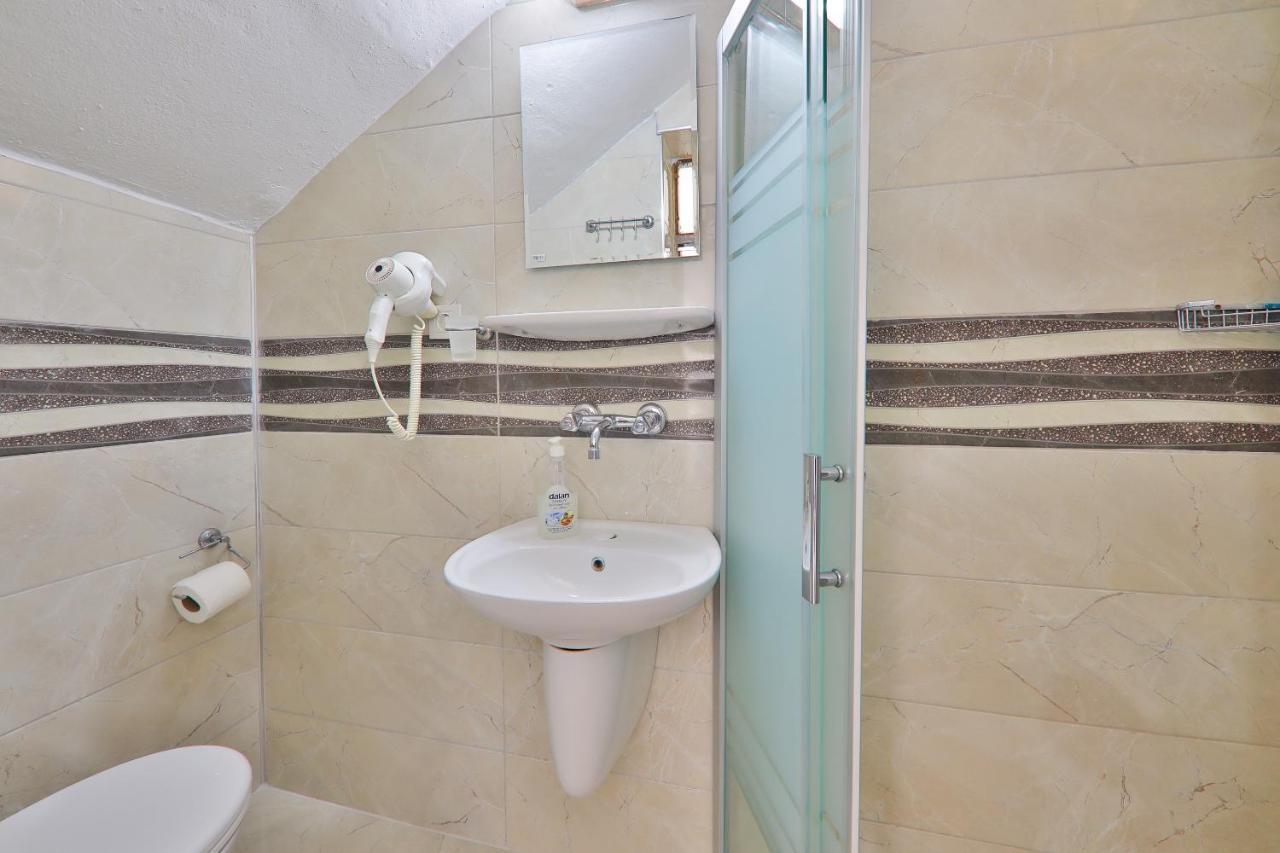 Santosa Pension Kaş Esterno foto