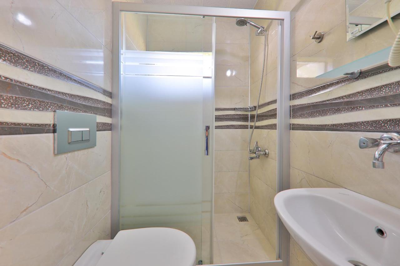 Santosa Pension Kaş Esterno foto