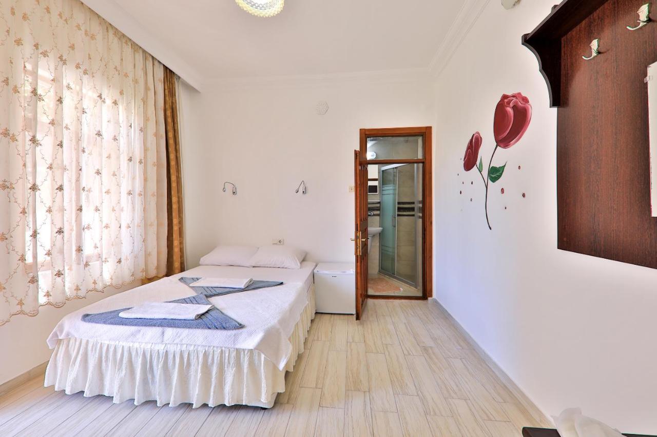 Santosa Pension Kaş Esterno foto