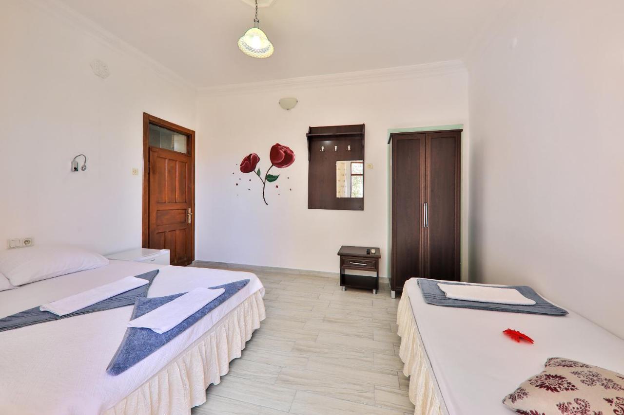 Santosa Pension Kaş Esterno foto