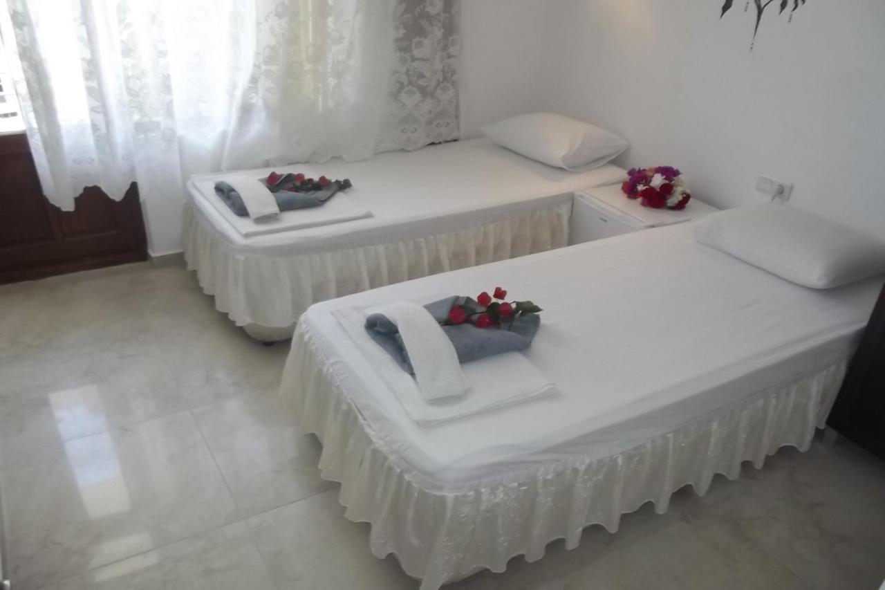 Santosa Pension Kaş Esterno foto