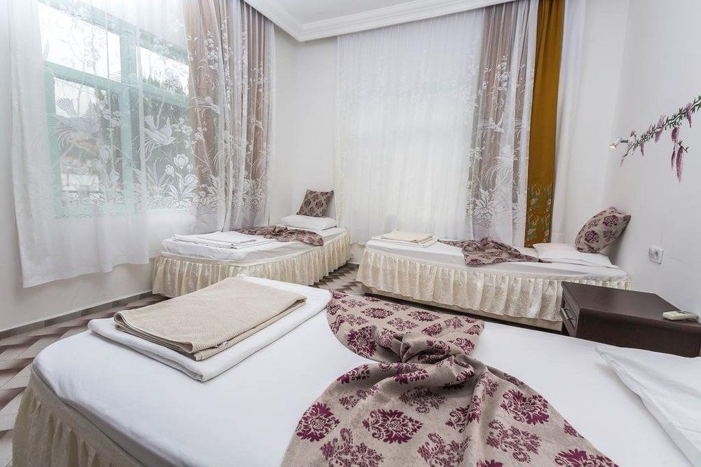 Santosa Pension Kaş Esterno foto
